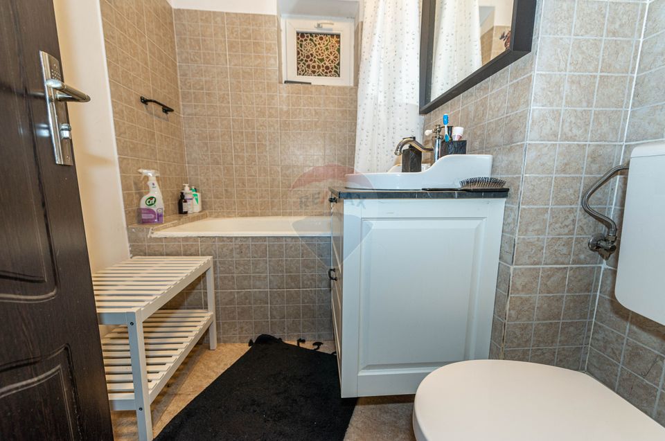 Apartament 4 camere de vanzare, vedere in parcul Plumbuita