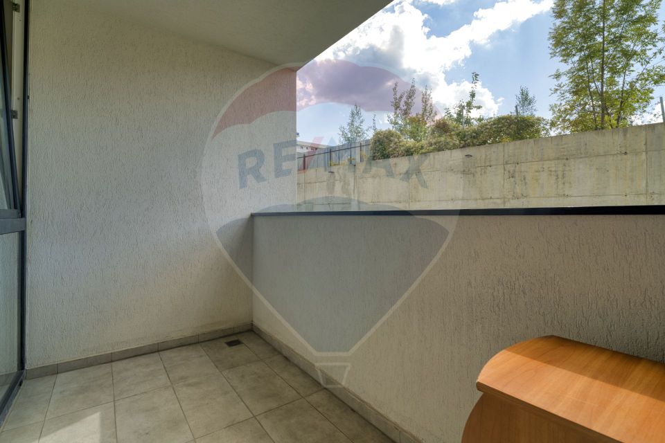 REZERVAT! Apartament 2 camere pretabil locuință sau cabinet