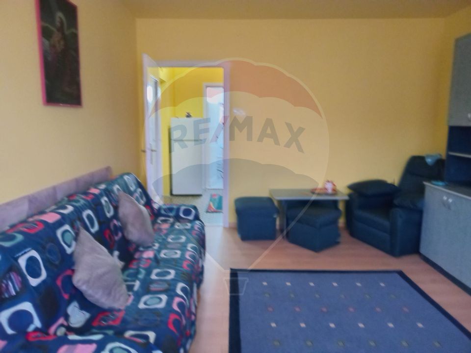 Apartament 1 CAMERA  în zona Podgoria