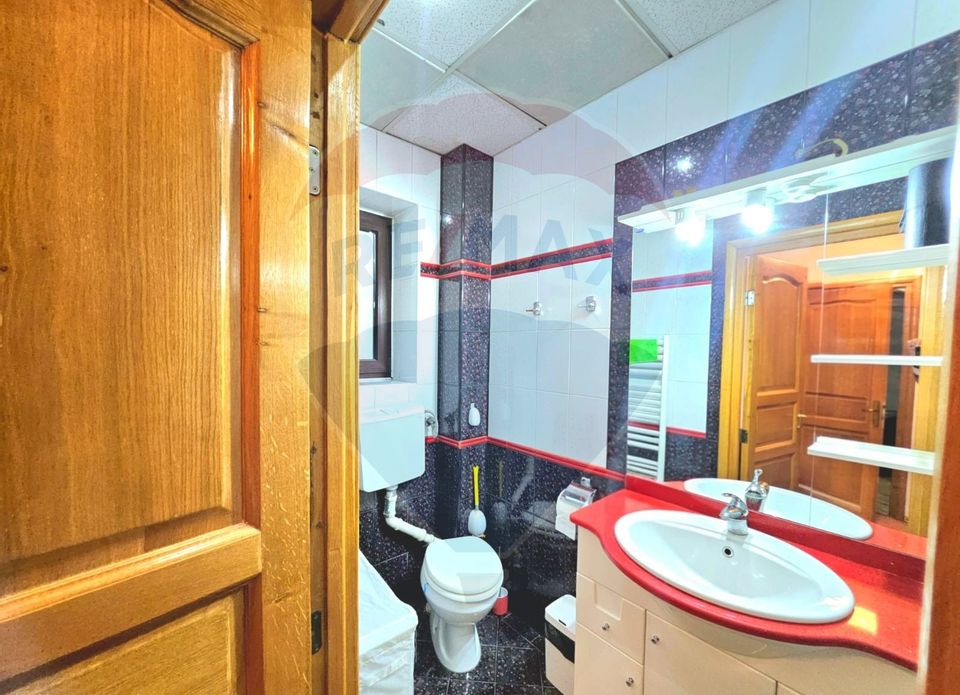 15 room House / Villa for sale, Universitate area