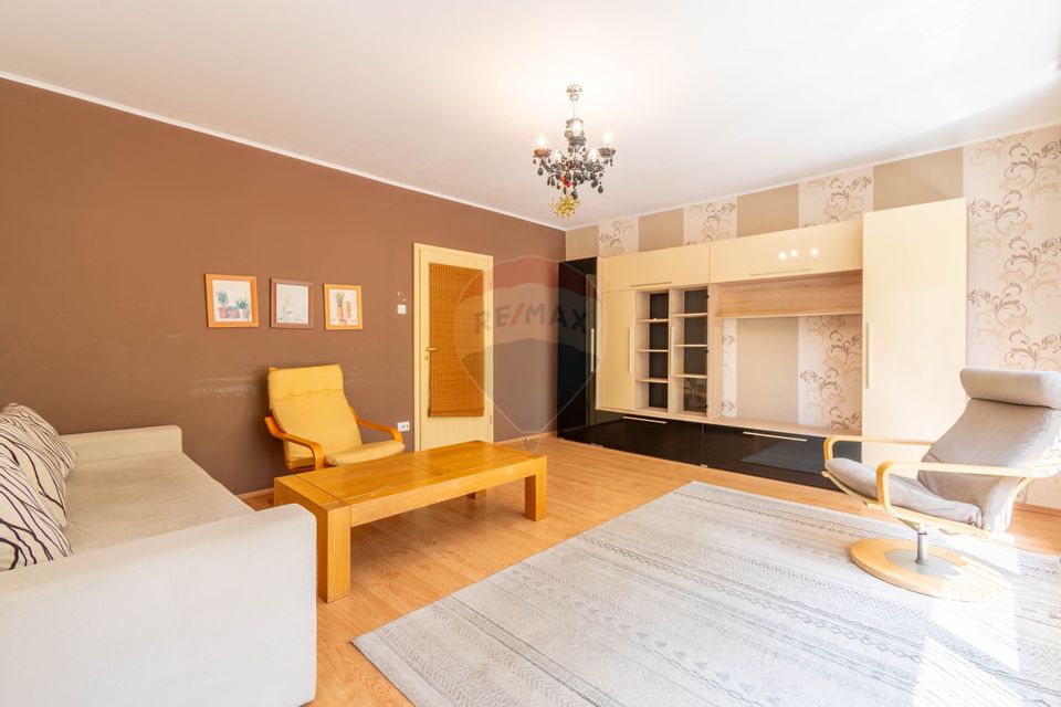 Apartament cu 3 camere de vanzare in Zona Grigorescu