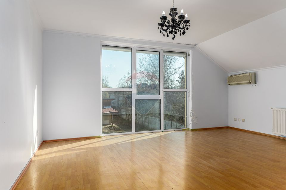 Vila in Snagov, in apropierea lacului si Snagov Club