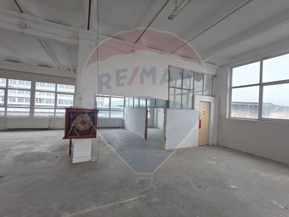 Spațiu depozitare sau productie de 600mp de închiriat în zona Bulgaria