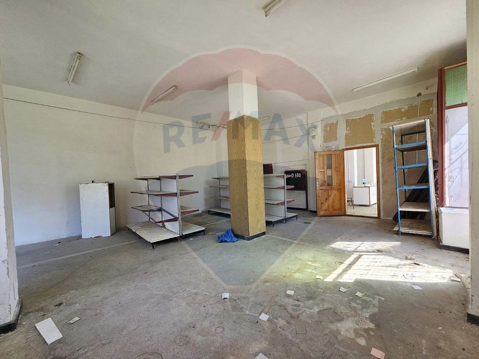 280sq.m Commercial Space for sale