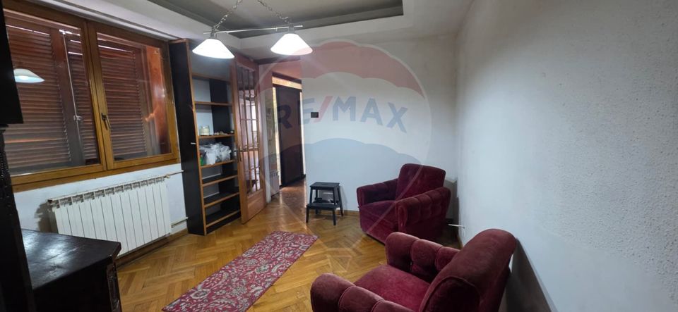 5 room House / Villa for sale, Grivita area
