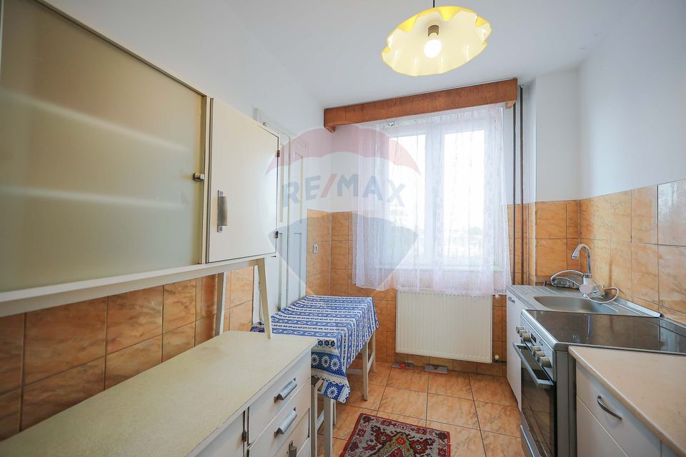 Apartament decomandat cu 3 camere, 75 mp, de vânzare – Zona Cantemir