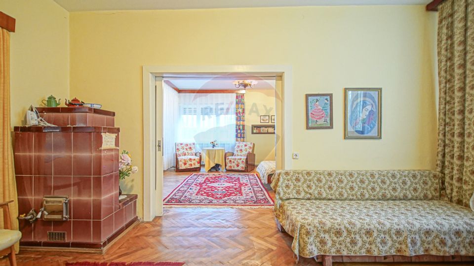 REZERVAT!Duplex cu aer burghez,  în vilă impunătoare pe Drumul Poienii