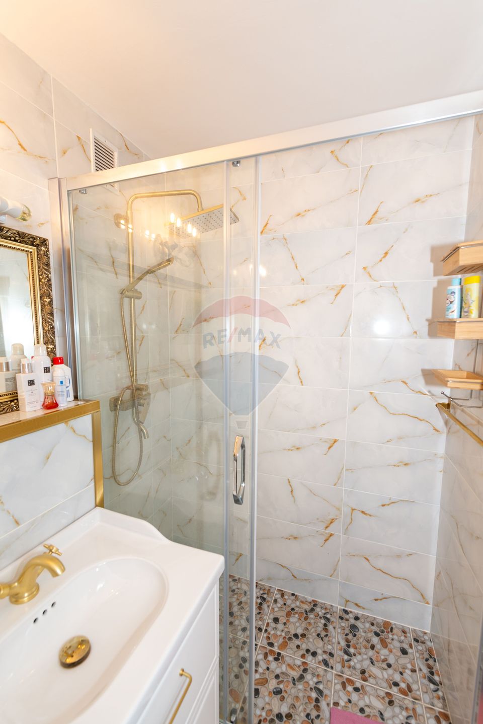 Inchiriere apartament 2 camere decomandat,  metrou 1 Decembrie 1918