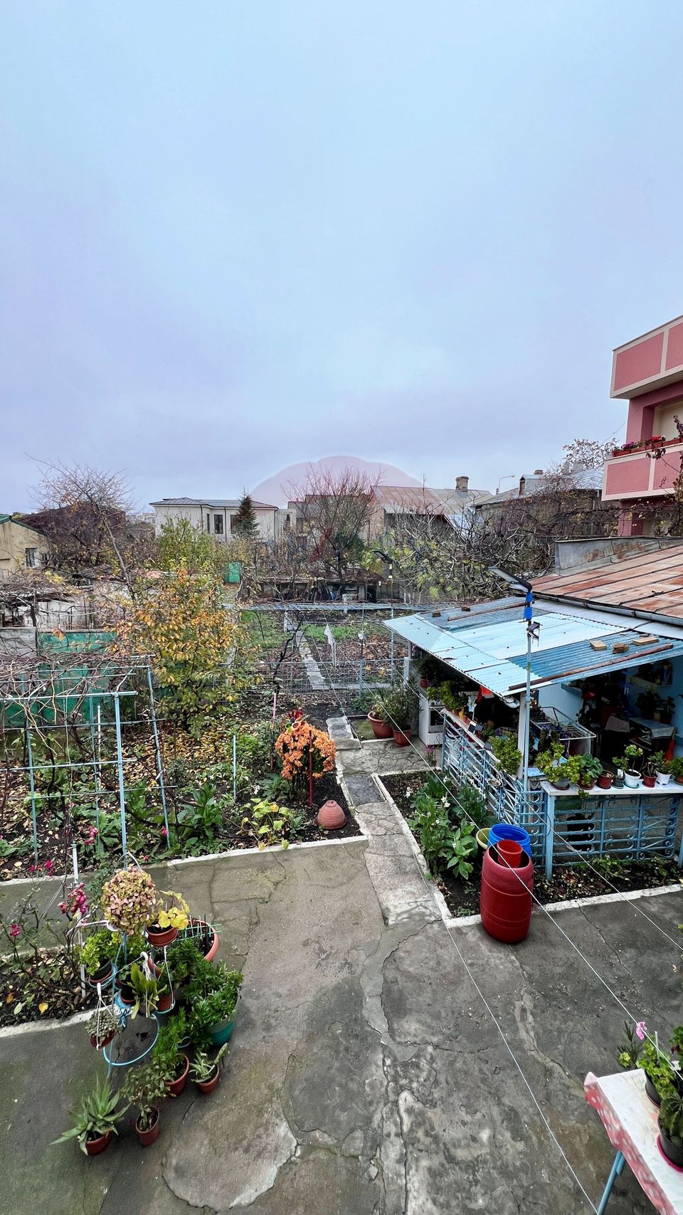 Casă / Vilă cu 3 camere de vânzare pe strada Domnească, Galați