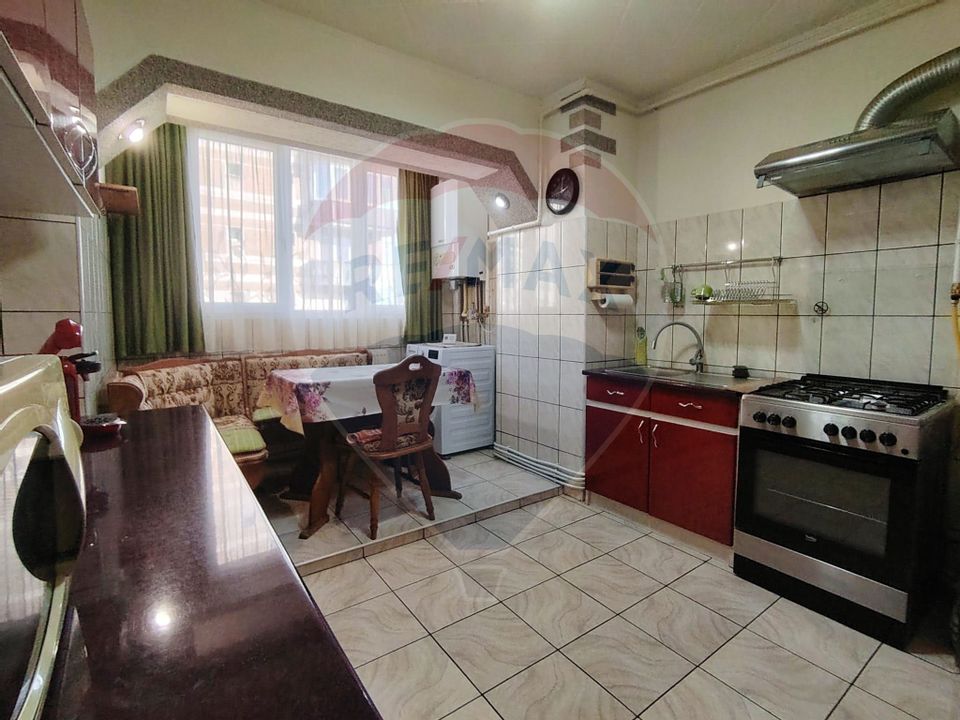 Apartament cu 2 camere de inchiriat, ultracentral, Bd. Traian