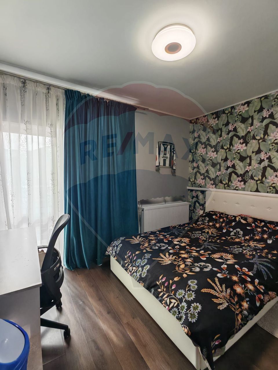 Casă / Vilă cu 4 camere de închiriat