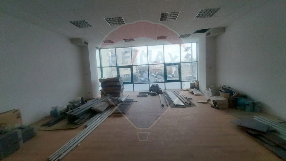 1,200sq.m Office Space for rent, Universitate area