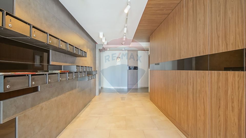 3 room Apartment for rent, Tractorul area