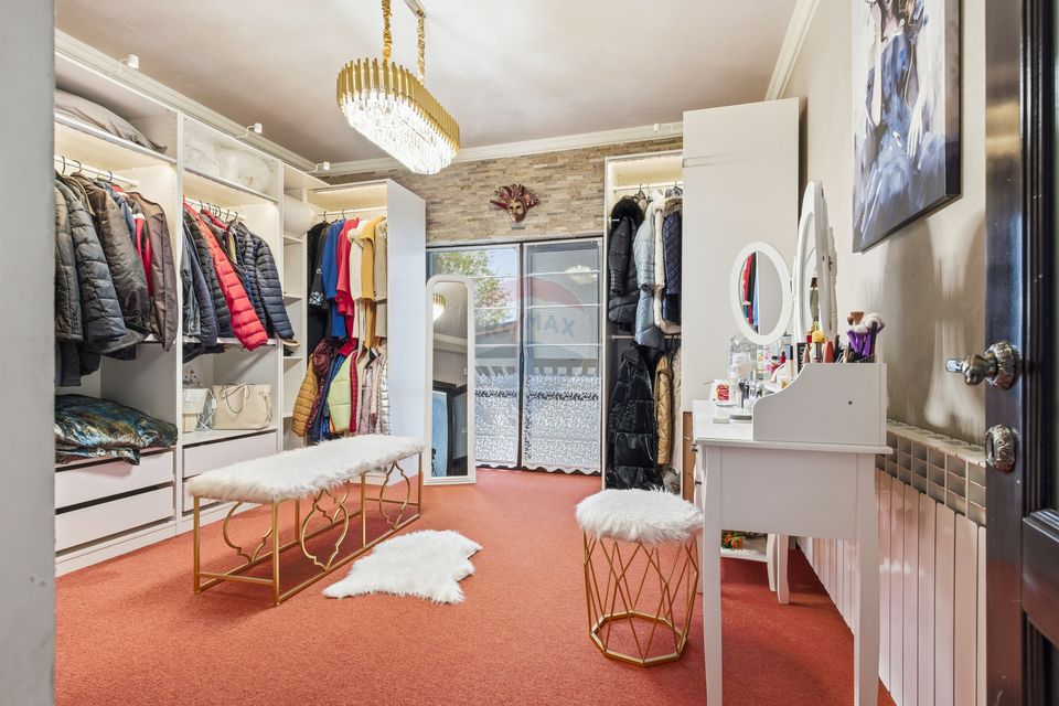 Vila de Lux de Vânzare, 280mp util - Str. Cortez - Hlincea Iasi