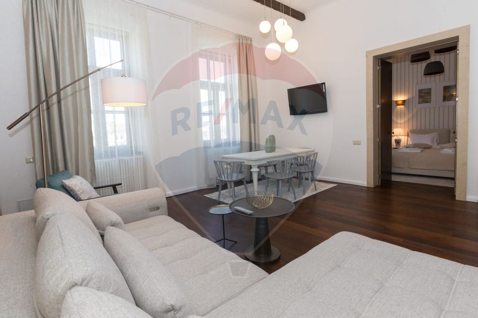 Apartament de lux cu 3 camere pentru închiriere in zona Ultracentrala