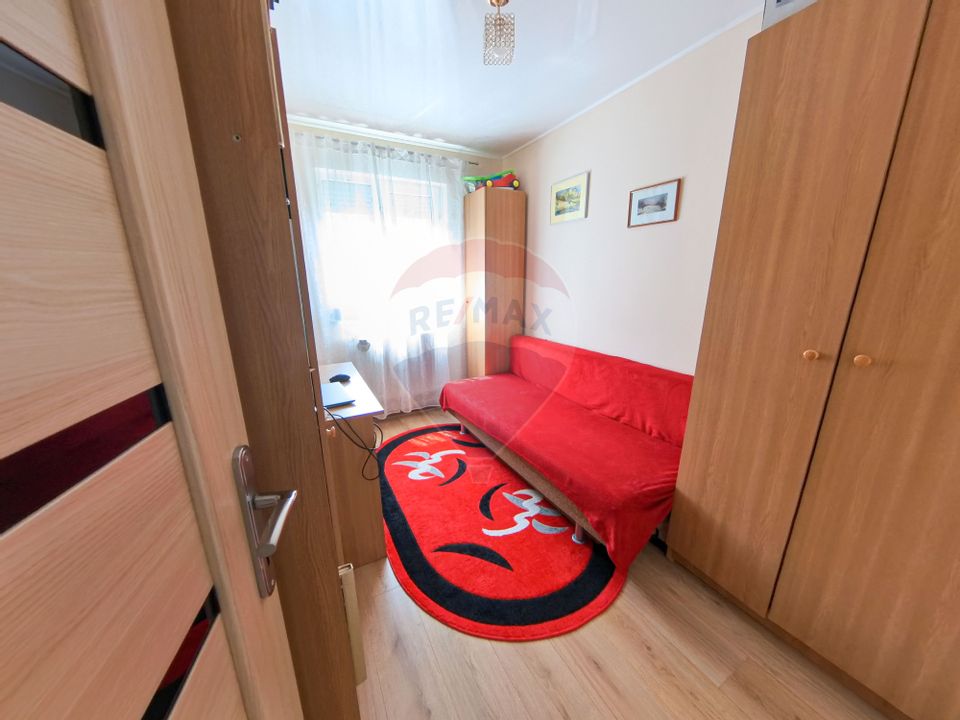 de vanzare apartament cu 3 camere - Calea Sagului