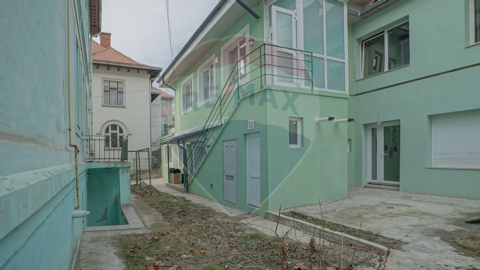 Apartament in casa, str.Nicolae Iorga, zona Parcul Titulescu.