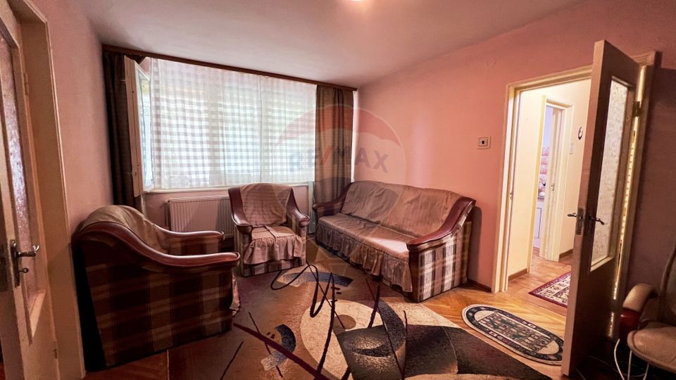 Apartament 2 camere de vanzare, etaj 3 - Bd. G. Cosbuc, Galați