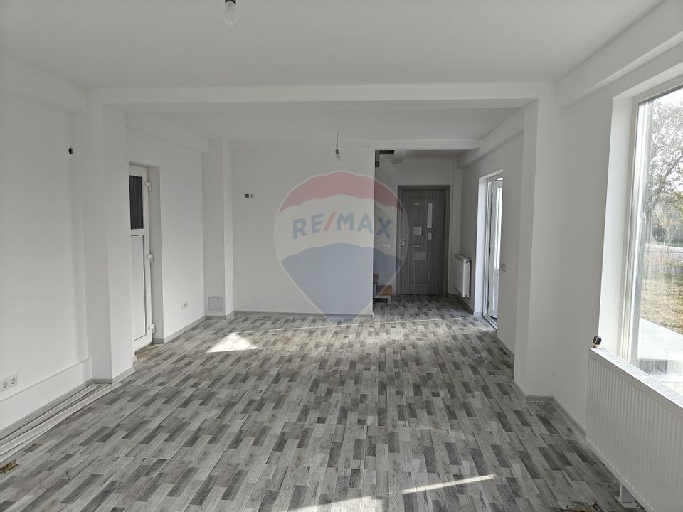 555sq.m Industrial Space for rent, Exterior Nord area