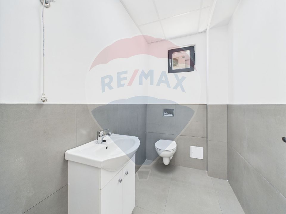 Modern industrial space hall for rent