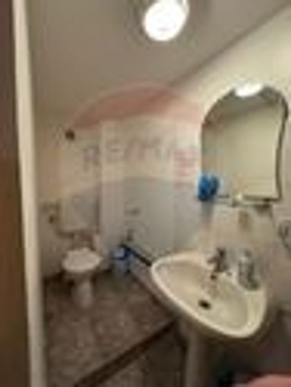 Casă / Vilă cu 5 camere de vânzare în zona Braytim