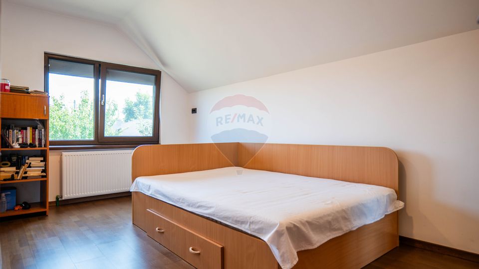 4 room House / Villa for sale