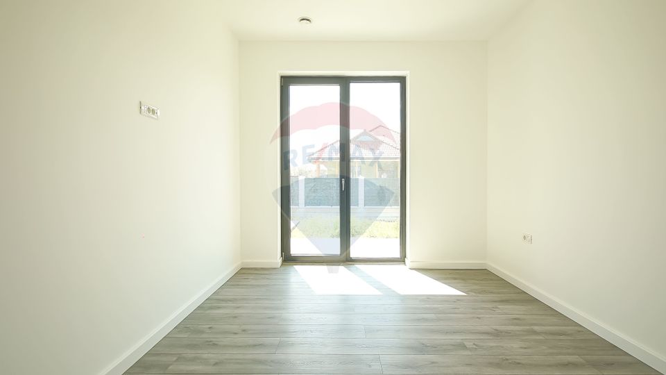 5 room House / Villa for sale