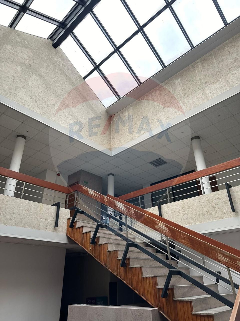 Proprietate specială de 1,215mp de vânzare în zona Ultracentral
