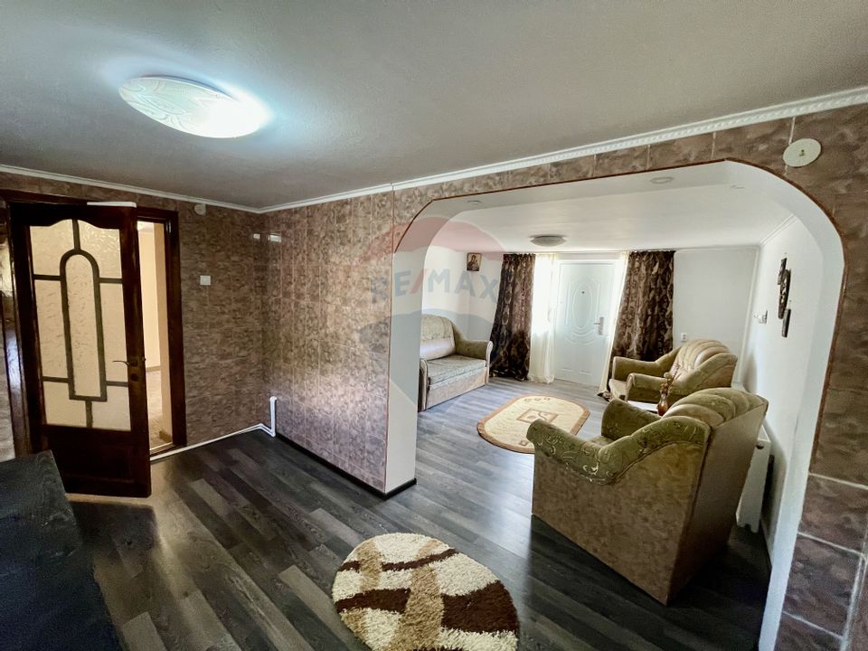 6 room House / Villa for sale