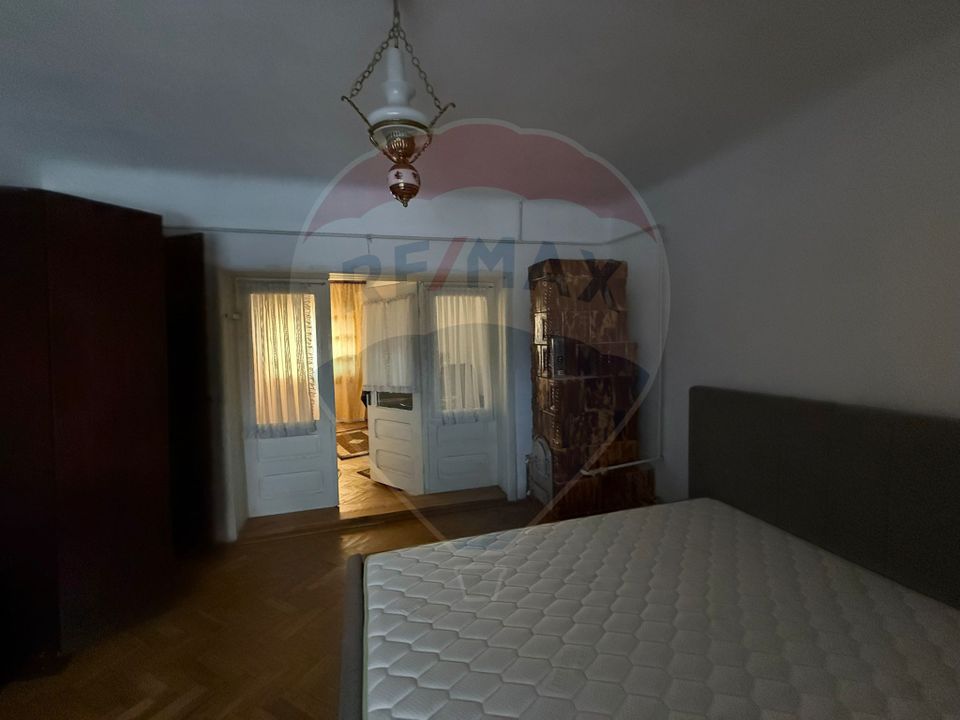 6 room House / Villa for sale