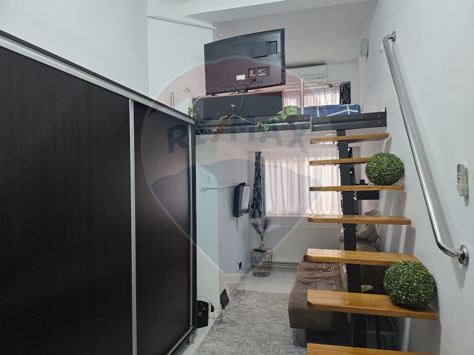 Apartament cu 3 camere de vânzare în zona Central