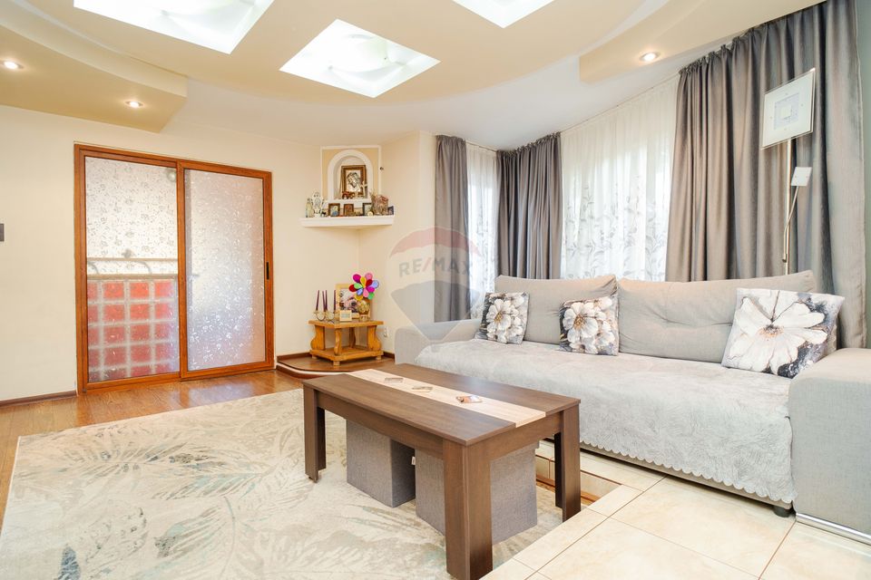 Casă / Vilă de Vânzare 200mp Teren 870mp Str. Soarelui - Valea Lupului