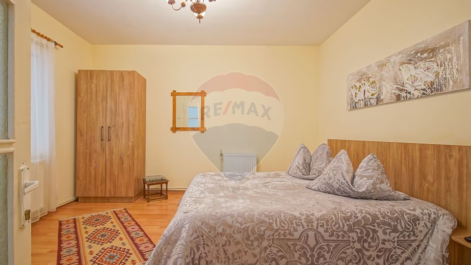 Vilă cu farmec istoric în Bușteni, pensiune sau locuință de vacanță!