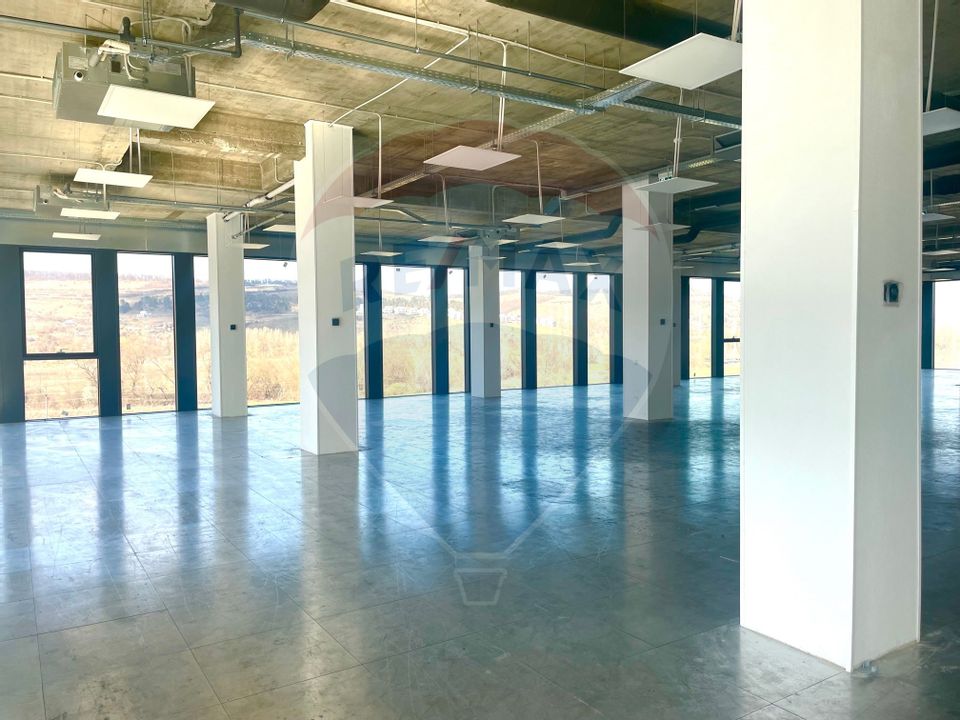 620sq.m Office Space for rent, Vest area