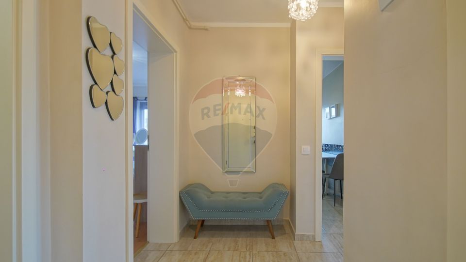 !! VANDUT !!  Apartament in vila, 3 camere, Nicolae Labis, Tractorul