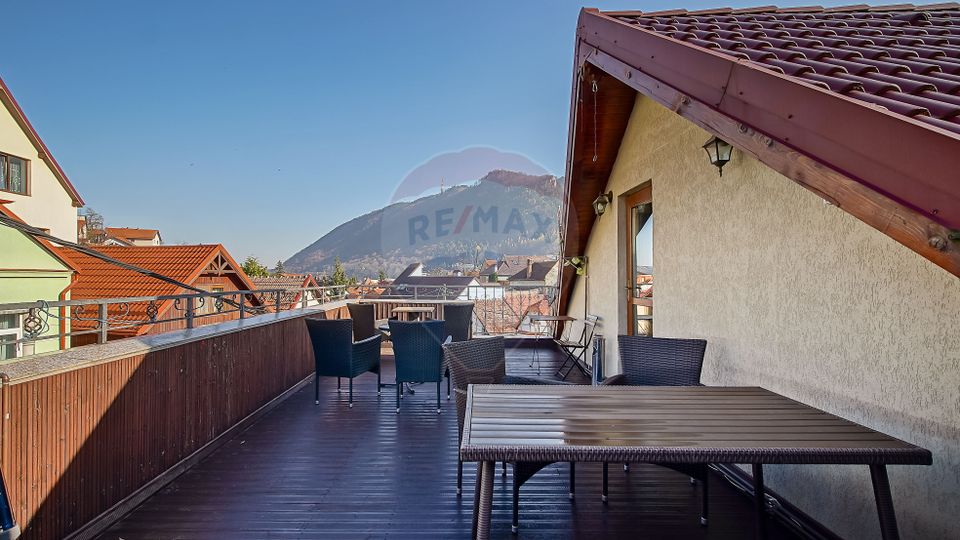 Casa cu 5 studiouri independente, terasa rooftop, vedere montana