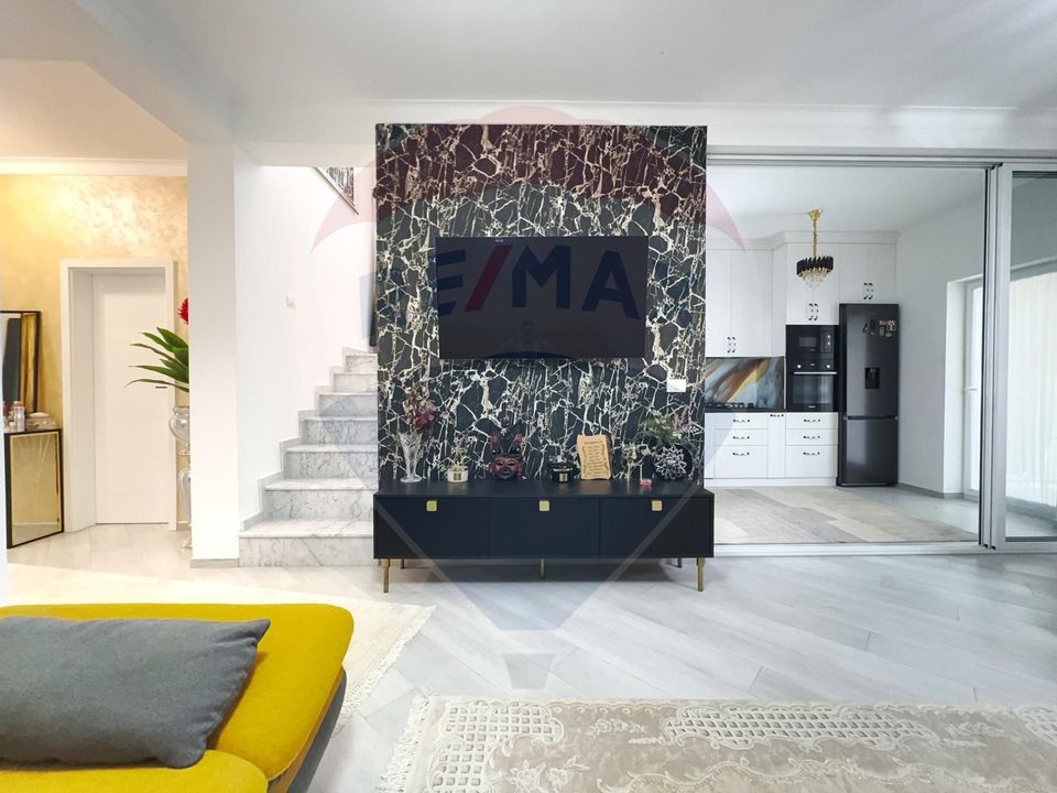 4 room House / Villa for sale