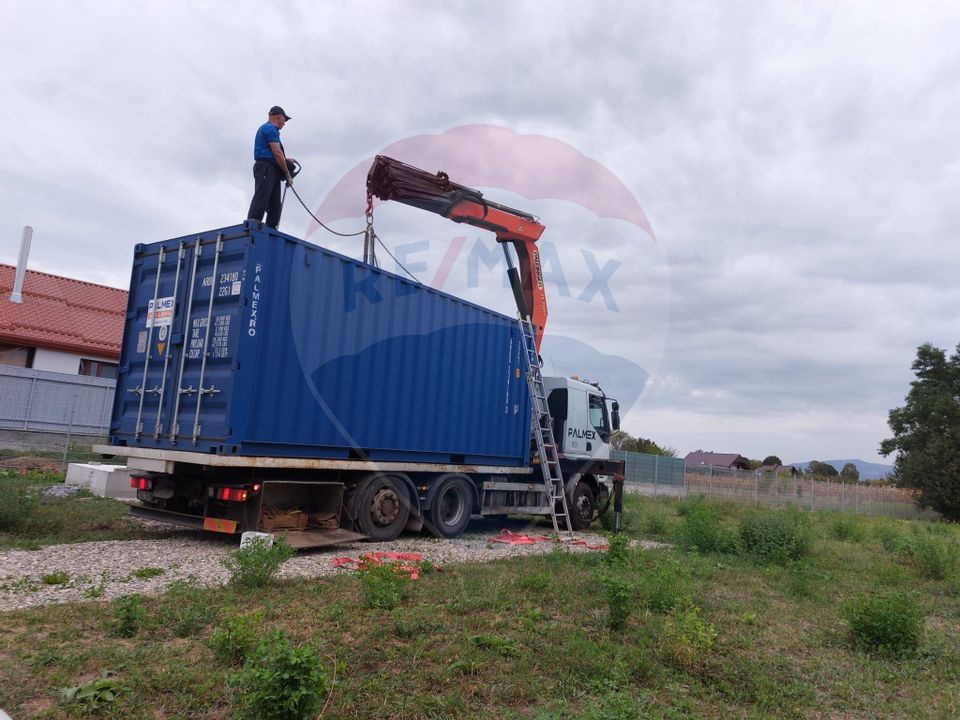 Teren intravilan de vanzare 2,950 mp Podu Oltului / Strada Principala