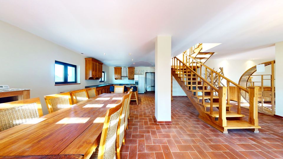 4 room House / Villa for sale
