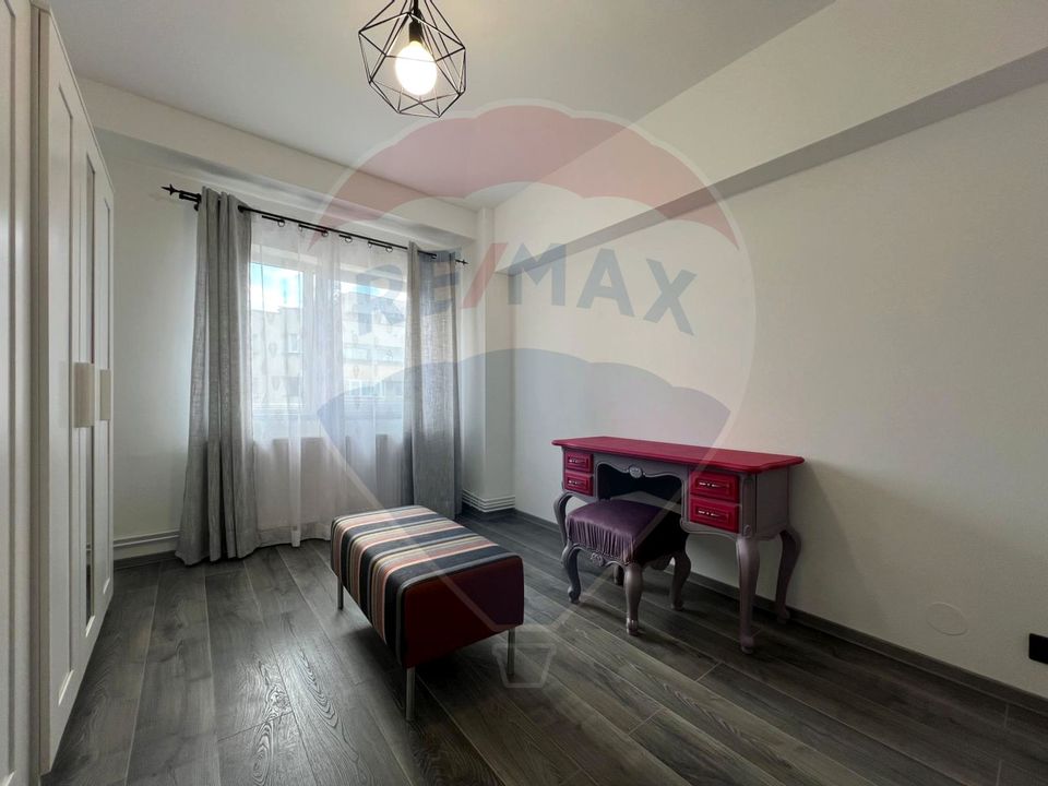 Apartament spațios de închiriat, strada Năsăud, bloc cu lift