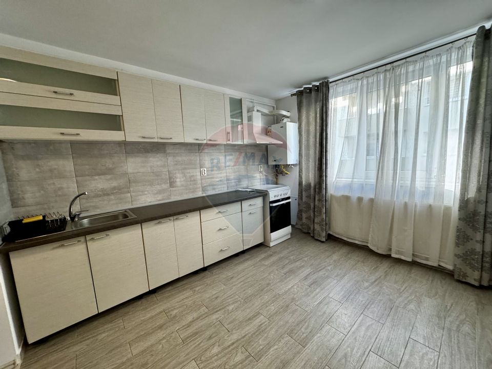 Apartament cu 2 camere, loc de parcare de vânzare, Florești