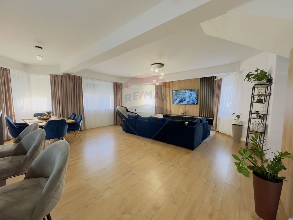 Casă / Vilă 5 camere,piscina Cart.Orizont 2 zona Metropolitana Oradea