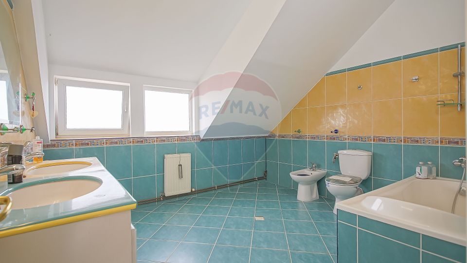 COMISION 0% | 2 CASE + 1119 MP TEREN | PRIMAVERII | PRIVELISTE SUPERBA