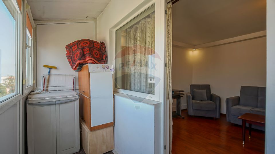 3 room Apartment for sale, Tractorul area