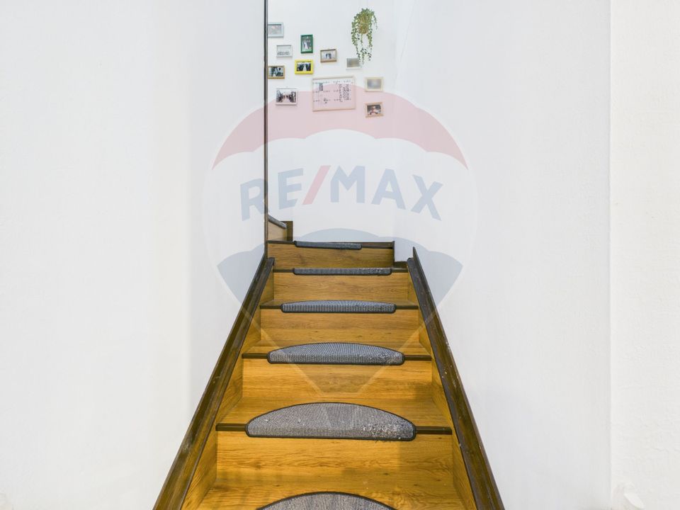 Casa / Vila cu 4 camere Darza, Crevedia