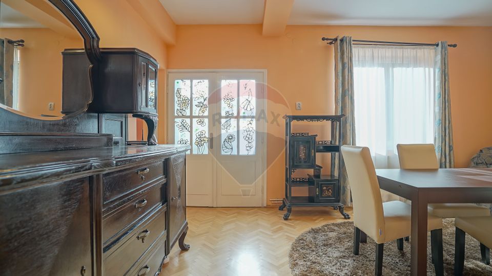 REZERVAT ! Apartament cu 3 camere de închiriat zona centrala