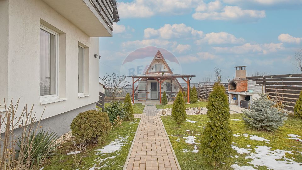 Comision zero, casa individuala + cabana A frame in Bod, la intrare