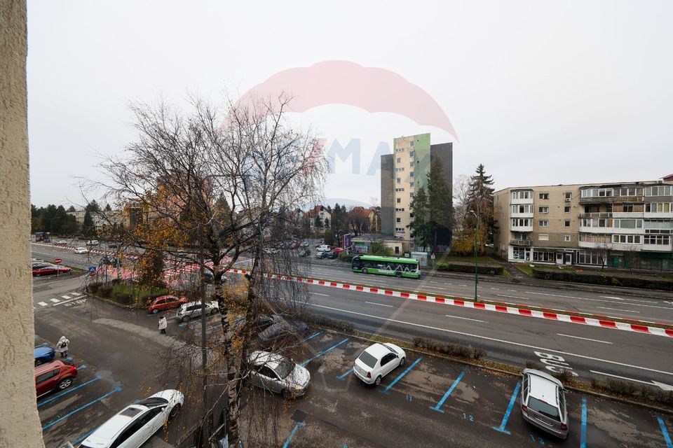 3 room Apartment for sale, Calea Bucuresti area