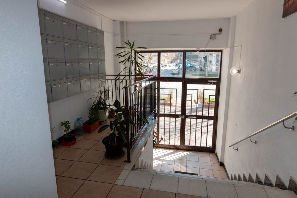 Apartament cu 3 camere de inchiriat in zona Unirii, Corneliu Coposu 7