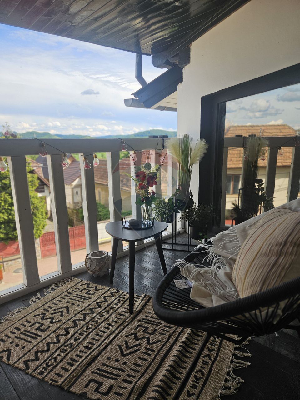 180sq.m Commercial Space for rent